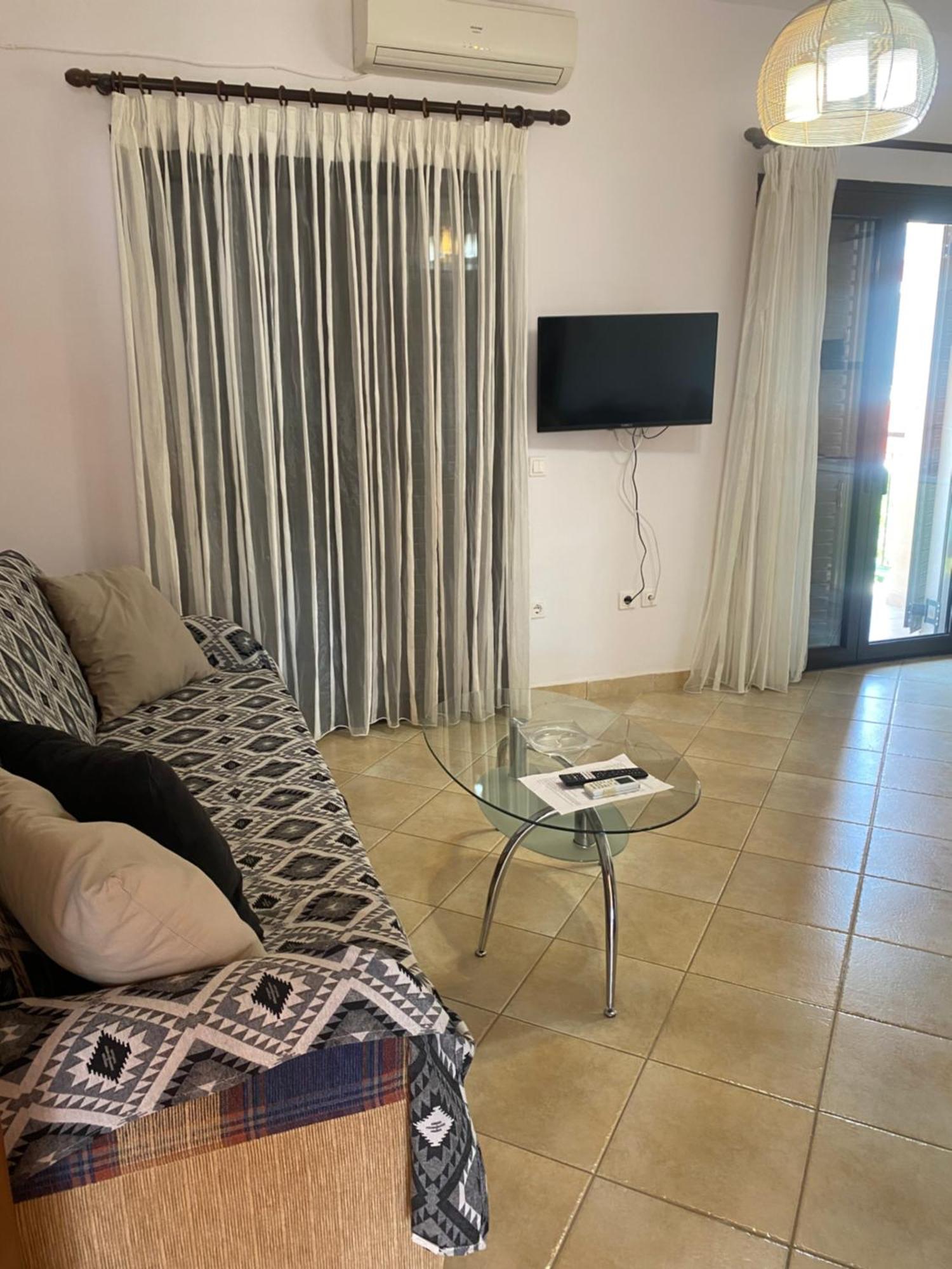Alexis Apartments 皮洛斯 外观 照片